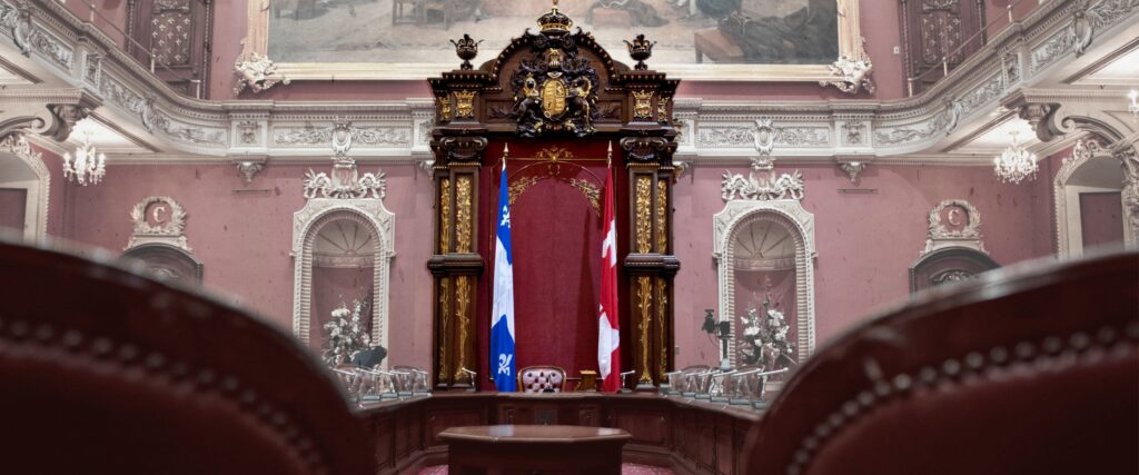 Quels pouvoirs le Québec détient-il sur son ordre constitutionnel interne ? La Constitution du Québec en contexte fédéral et comparé featured image